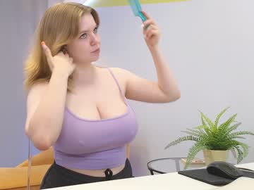 webcam girl lovlybambi live cam image #7074452