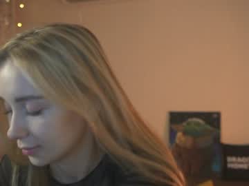 webcam girl 2girls_1dream live cam image #11344374