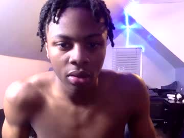 webcam man leomalonee live cam image #8641425