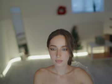 webcam girl silent_chill live cam image #8166010