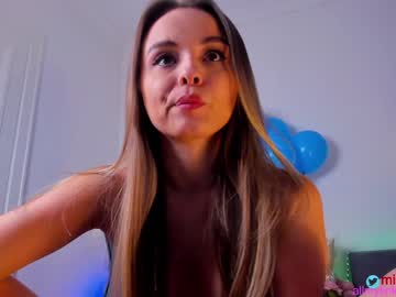 webcam girl misss_vikki live cam image #3858953