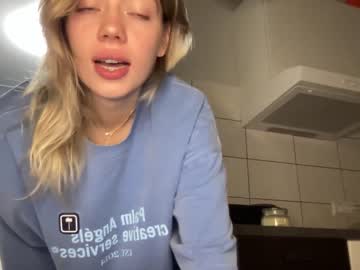 webcam girl angel_from_sky live cam image #4689267