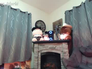 webcam girl murbears_world live cam image #2954125