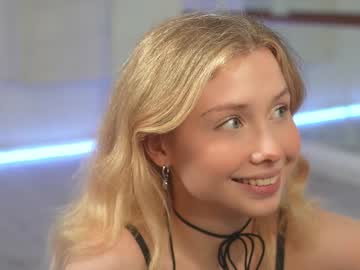 webcam girl april_blush live cam image #9513162