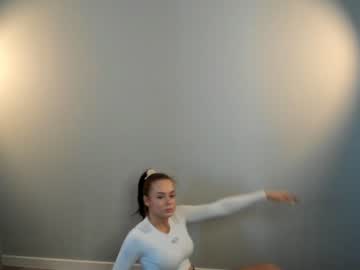 webcam girl brittcubitt live cam image #8592886