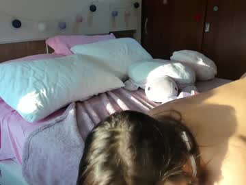 webcam girl gabrielaa_18 live cam image #7757373