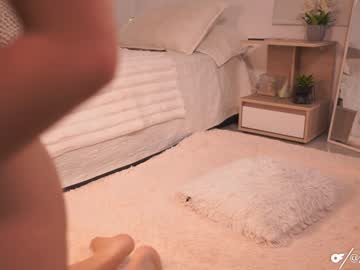 webcam girl germaine_jones live cam image #11496880