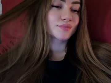 webcam girl strawberryjamx live cam image #8071981