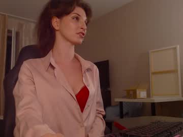 webcam girl two_trunkx live cam image #9738576