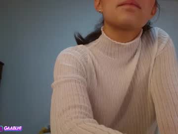 webcam girl gabrielaa_18 live cam image #4684381