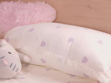 webcam girl kittenmoon_ live cam image #12943415