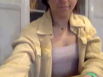 webcam girl itty_bitty_abby live cam image #8957020