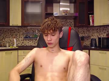 webcam man teddy_mode live cam image #865426