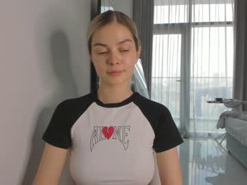 webcam girl coy_t66nager live cam image #4784222