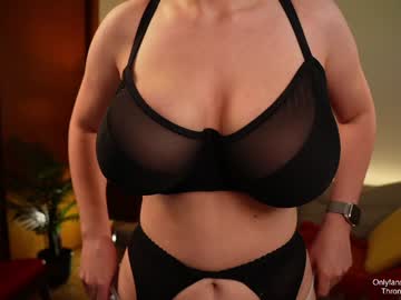 webcam girl cheryl_pride live cam image #9851665