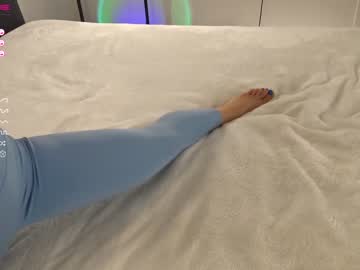 webcam girl blondehottiekerry live cam image #6415161