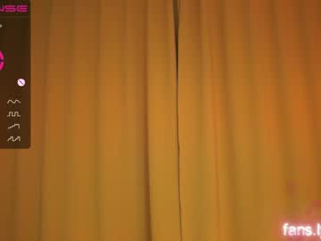 webcam girl angels_kiss live cam image #4184017