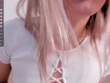 webcam girl pureandinnocenta live cam image #7895064