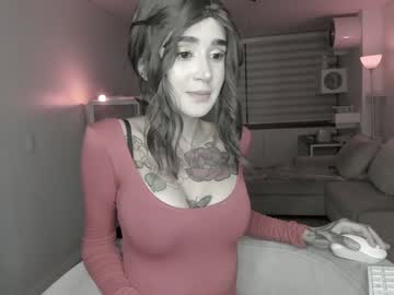 webcam girl lonelly_lolly98 live cam image #11610190