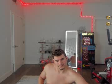webcam man thejohnnystone live cam image #2800263