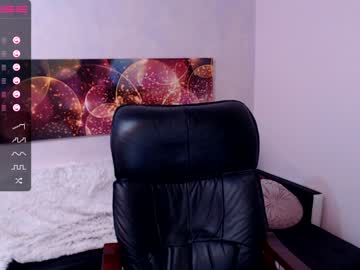webcam girl cherry_deee live cam image #2123963