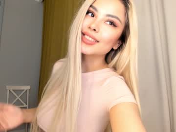webcam girl bae_suz live cam image #355515