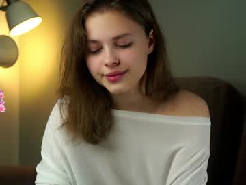 webcam girl a_whole_eternity live cam image #10050242