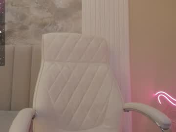 webcam girl akura_01 live cam image #10407688
