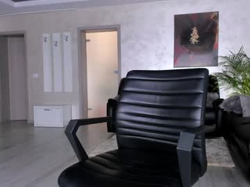 webcam girl ingridblondy94 live cam image #11960332