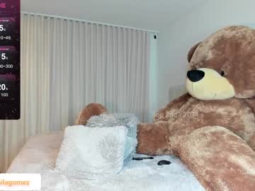 webcam girl camilagomezz live cam image #10397553
