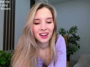 webcam girl milablush live cam image #4919560