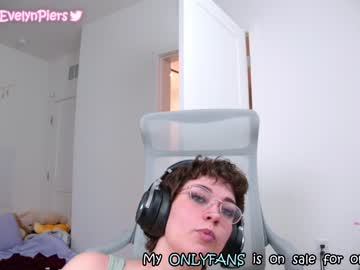 webcam girl evelynpiers live cam image #2436463
