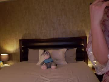 webcam girl karrin live cam image #9877195