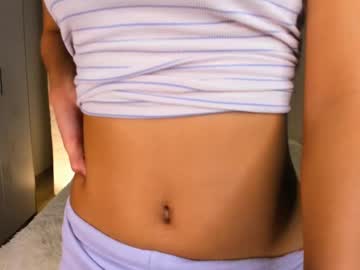 webcam girl lornacutsforth live cam image #12279827