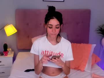 webcam girl victoria_casas live cam image #929798