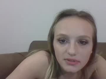 webcam girl deelareehop live cam image #3088747