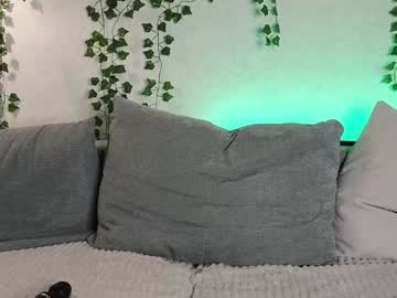 webcam girl llesslie live cam image #10644351