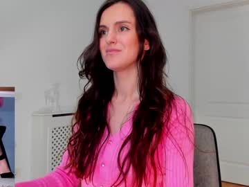 webcam girl legswattitude live cam image #5842469