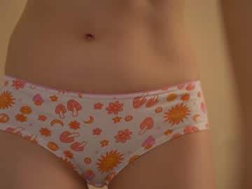 webcam girl tiny_miracle live cam image #9008512