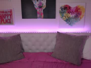 webcam girl holihurricane live cam image #12328911