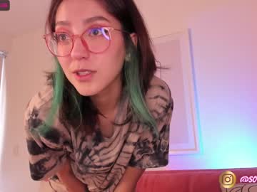 webcam girl maxinegh_ live cam image #2933050