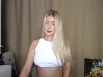 webcam girl cute18cute live cam image #6450361