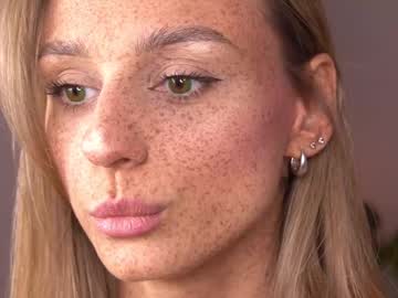 webcam girl artease live cam image #11918241