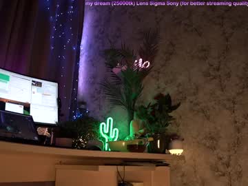 webcam girl kronniekray live cam image #602061