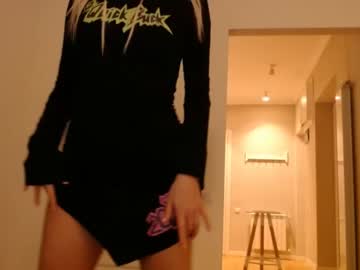 webcam girl bitter_moon live cam image #5399606