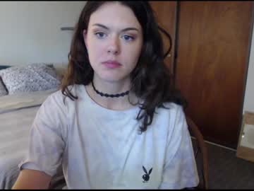 webcam girl charlotte1996 live cam image #7384901