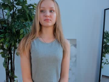 webcam girl merciaembry live cam image #8355737