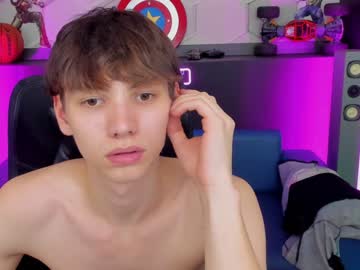 webcam man tayller_cute live cam image #8897423