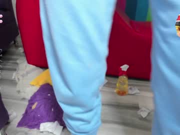 webcam girl cutee_world live cam image #7819406
