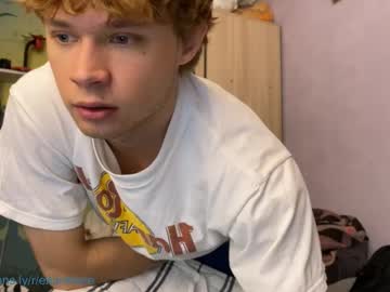 webcam man eitanhere live cam image #10508245